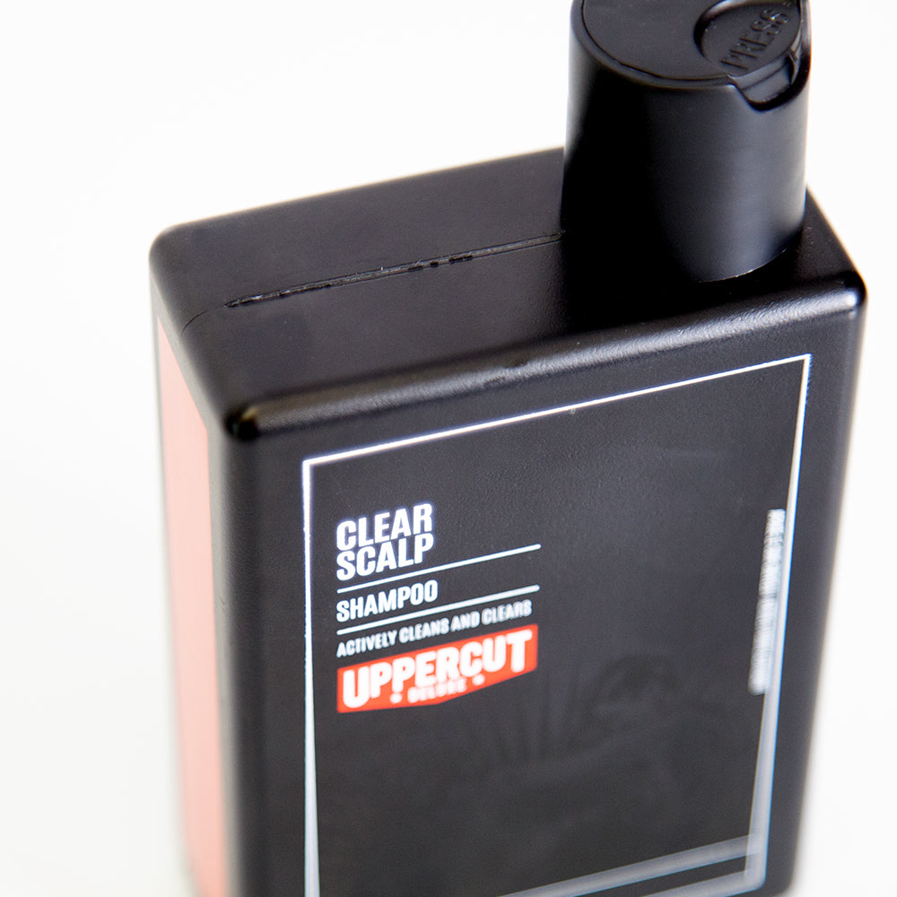 Шампоан против пърхот Uppercut Deluxe Clear Scalp Shampoo 240ml