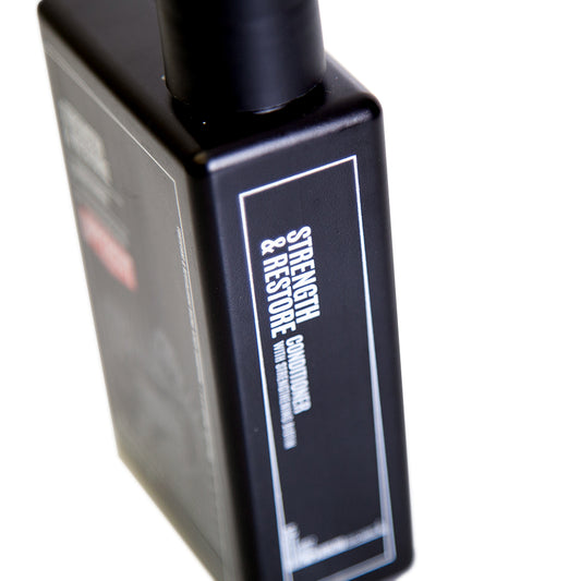 Балсам за коса Uppercut Deluxe Strength and Restore Conditioner